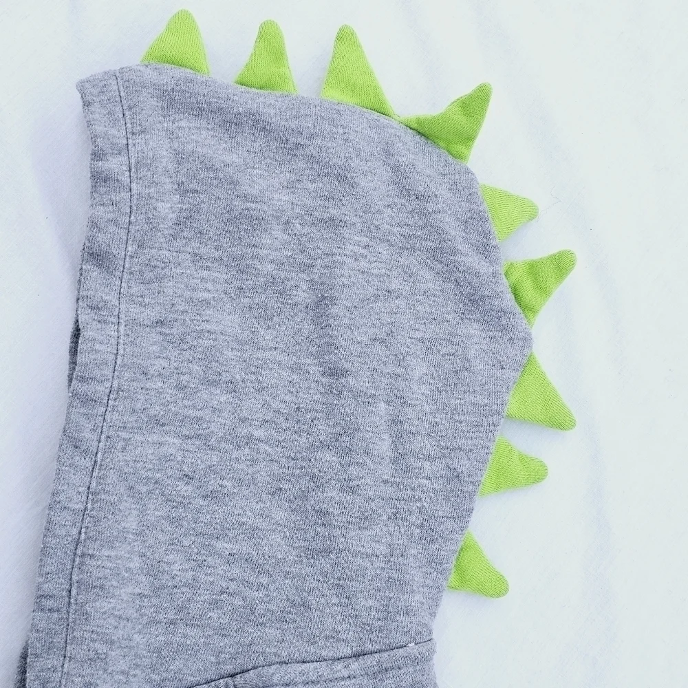 Converse All star Chuck Taylor Dino spiked hoodie. Size 2T gray and green